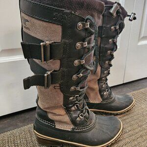 Sorel Conquest Carly II Leather Boots Gray & Black US 6.5